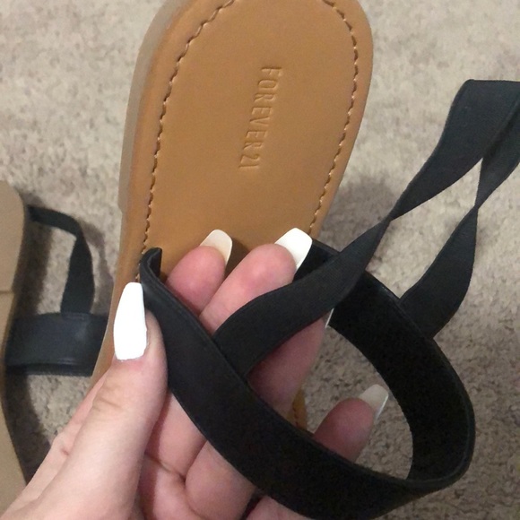 Black and tan sandals - Picture 3 of 5